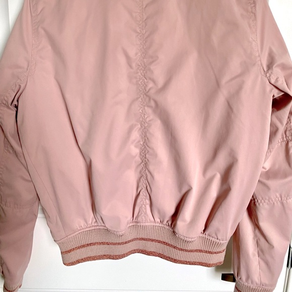 American Eagle- ๐๐ค๐ข๐๐๐ง ๐ฅ๐ช๐๐๐ฎ ๐๐๐๐ ๐๐ฉ - Picture 3 of 5